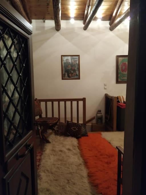 Παραδοσιακή κατοικία στην μαγευτική Βλάχα Ελάτης Εξωτερικό φωτογραφία