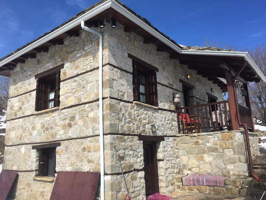 Παραδοσιακή κατοικία στην μαγευτική Βλάχα Ελάτης Εξωτερικό φωτογραφία